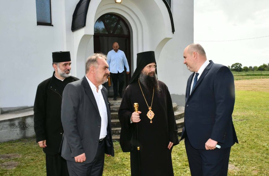 У Цркви Светог Василија Острошког у Милошеву обележена слава храма